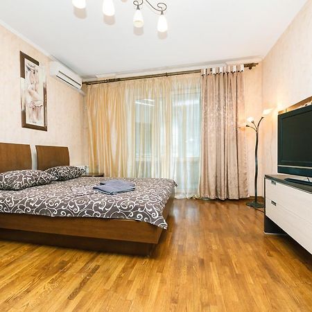Two-Storey Apartment Near Iec كييف المظهر الخارجي الصورة