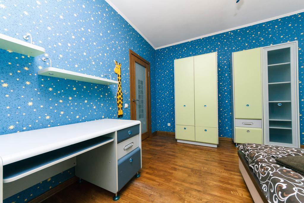 Two-Storey Apartment Near Iec كييف المظهر الخارجي الصورة