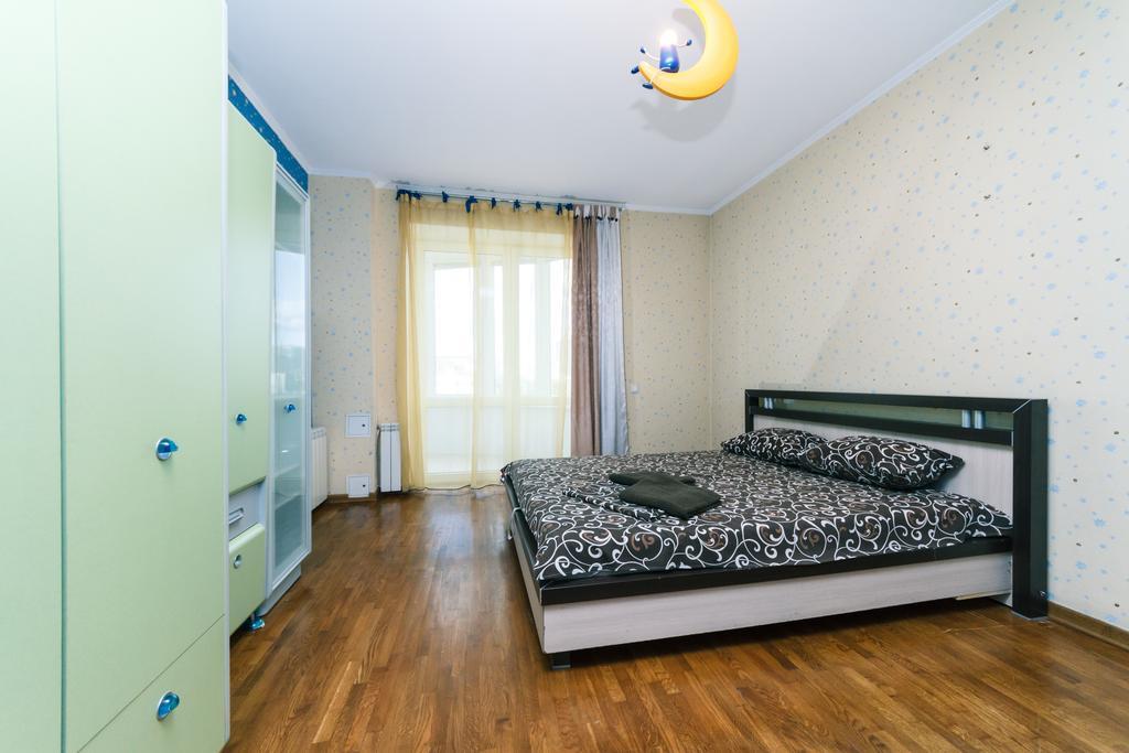 Two-Storey Apartment Near Iec كييف المظهر الخارجي الصورة